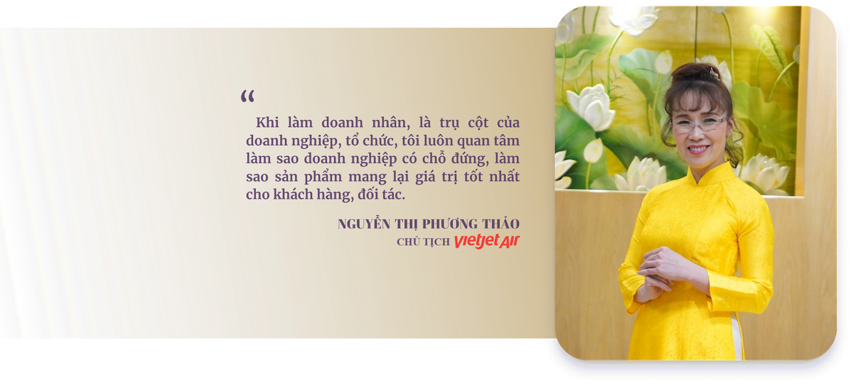 nhung-nu-lanh-dao-viet-nam-duyen-dang-trong-ta-ao-dai-9-1697781661.png