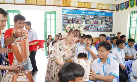 Làng SOS Nha Trang vui Tết Độc lập