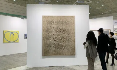 Nhà giàu Hàn Quốc rời bỏ bất động sản vì thuế "khủng", đổ tiền sang "mảnh đất màu mỡ" mới