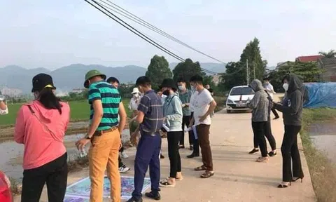 ‘Vạch trần’ chiêu thổi giá đất của giới đấu cơ từ đấu giá đất, tiết lộ lý do xuất hiện những lô đất giá cao ‘chót vót’