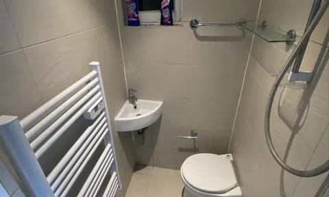 Sốt đất toàn thế giới: Căn hộ 7m2 ở London vừa được bán với giá 2,7 tỷ đồng, người bán cũng không hiểu người mua định làm gì