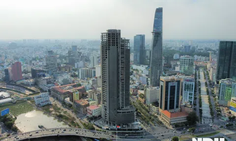 Cận cảnh dự án đình trệ 13 năm giữa trung tâm Sài Gòn: Đổi chủ, rào chắn mới được dựng