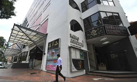 Tỉ phú Asok Kumar Hiranandani mua khu thương mại Singapore với giá kỷ lục