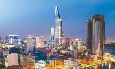 Knight Frank: 2/3 tài sản của giới siêu giàu phân bổ vào bất động sản, Việt Nam có 390 người